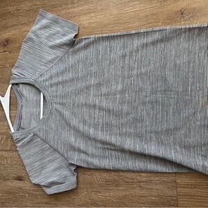 Striped lululemon swiftly tech Tee - Black & White